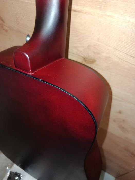 гитара акустическая бежевая три четверти