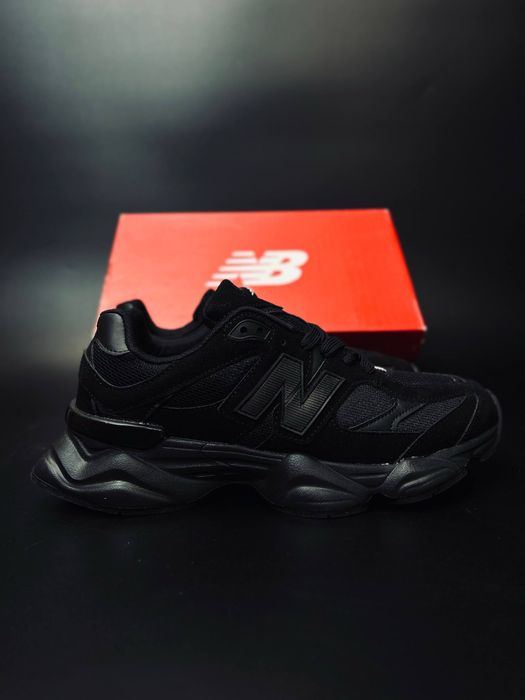 Чорні кросівки New Balance 9060•масивні•зручні•на кожен день•нью 9060