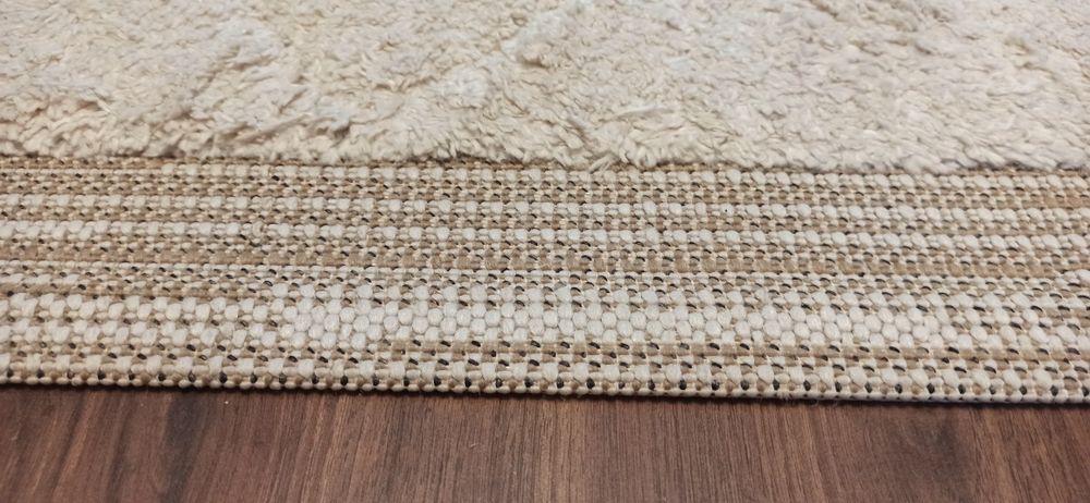 Dywan 1,6 x 2.3 m uzywany