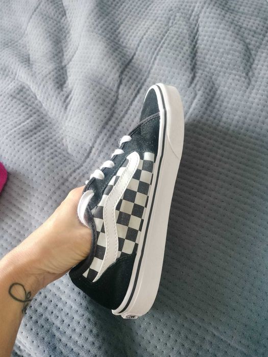 Trampki Vans rozm 38. 5 . Raz założone . Sprzedaż grzecznościowa