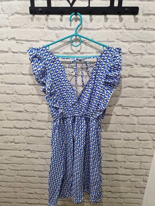 Sukienka nowa dekolt V