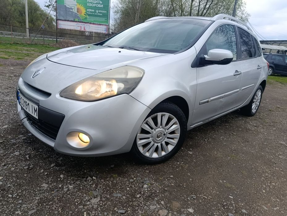 Продам renault clio гарний стан обслужена