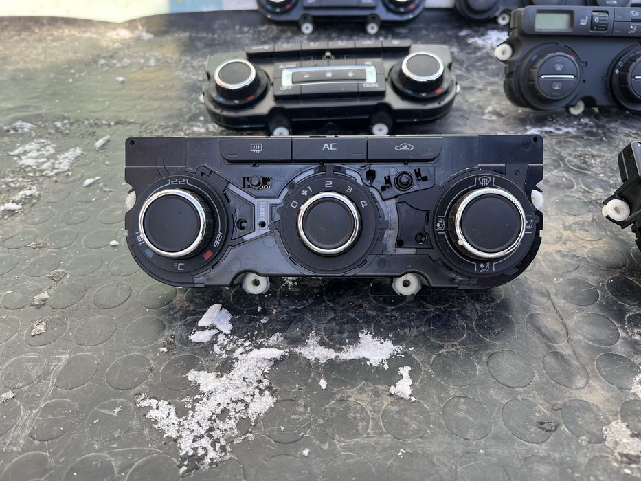 Блок управління кліматом та кондиціонера шкода октавія а5 octavia a5