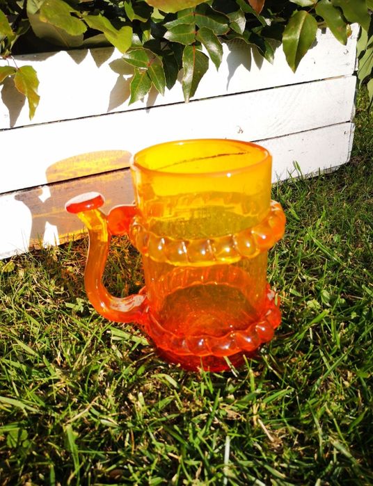 Kufel z kolorowego szkła - Krakowski Instytut Szkła: Słuczan-Orkusz
