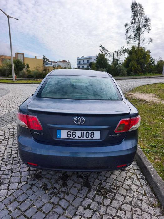 Toyota Avensis 2.0 D-4D — 2010