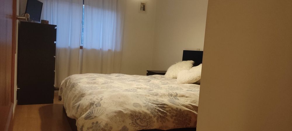 Cama Casal IKEA MALM Preta (Para Colchão 160x200 cm) + 4 Gavetões + Estrado Incluído