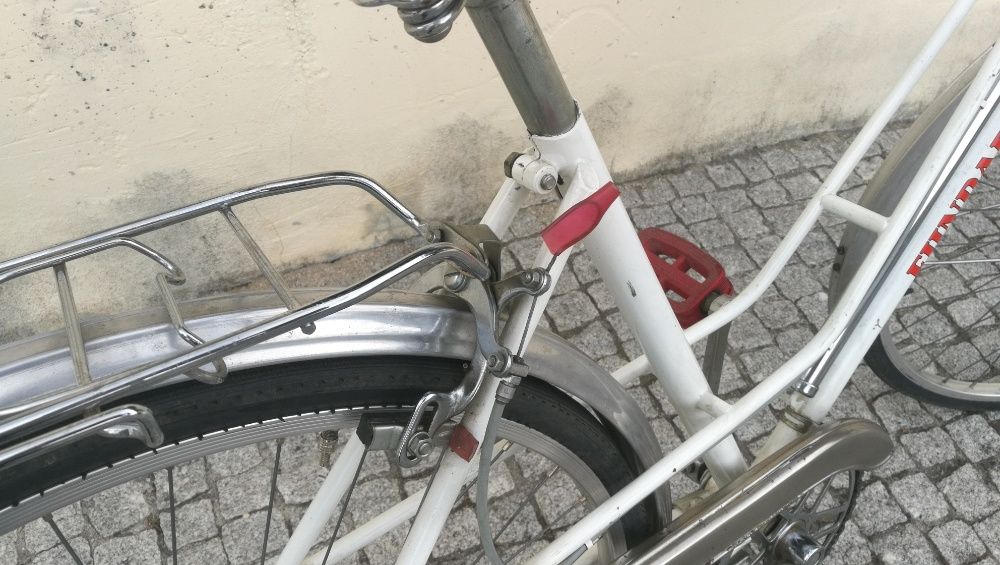 Bicicleta pasteleira Fundador estilo Janette