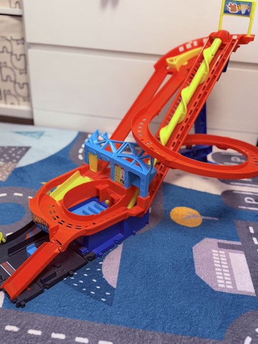 Hot wheels ігровий набір , трек , трасса