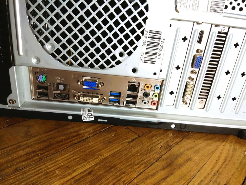 продам комп'ютер ігровий Core -i5 -память 10 гб.