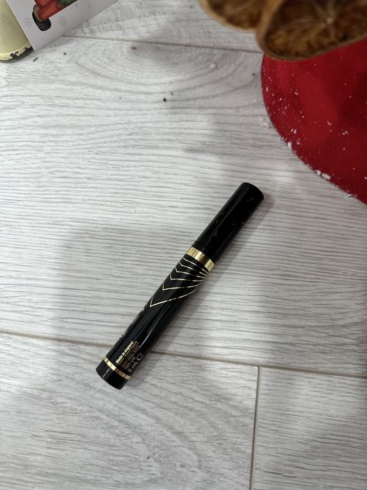 Продам тушь для ресниц  Max Factor