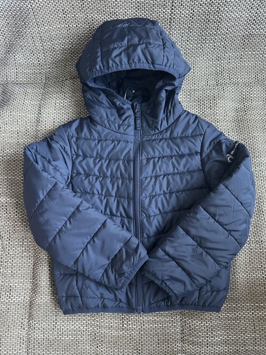 Продам куртку на хлопчика 3-5 років outventure