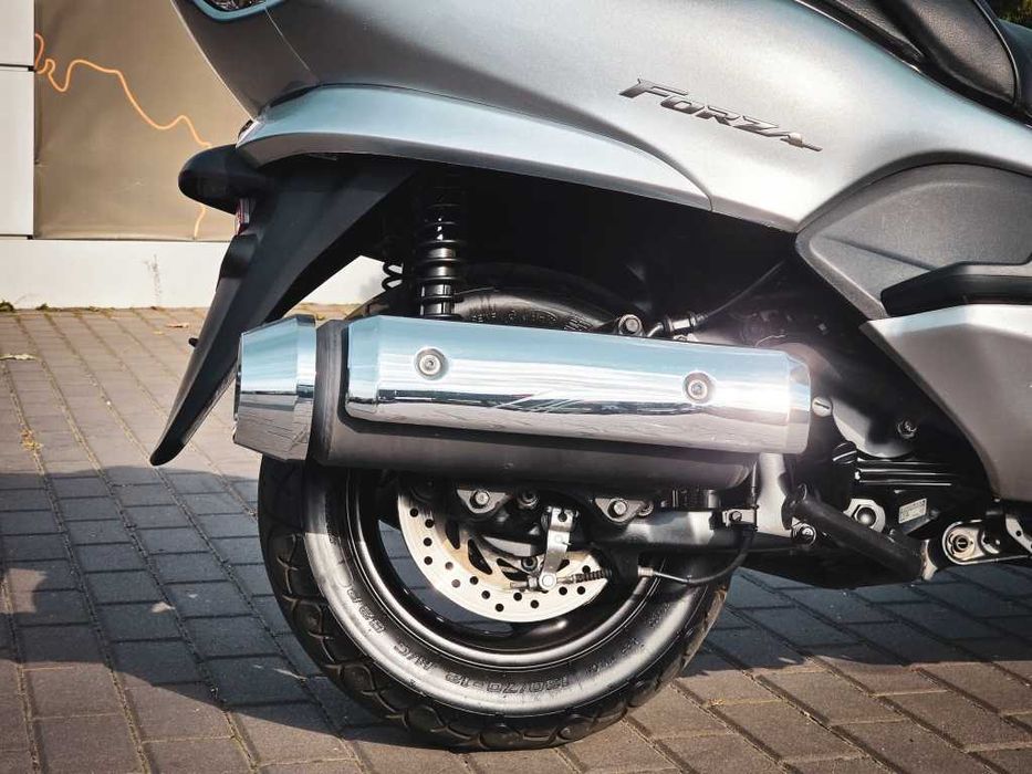 Японський Максі-скутер Honda Forza 250 Z MF08 в Арт мото Житомир