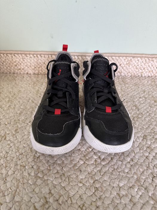 Buty do koszykówki Nike AIrMax Jordan rozmiar 36,5