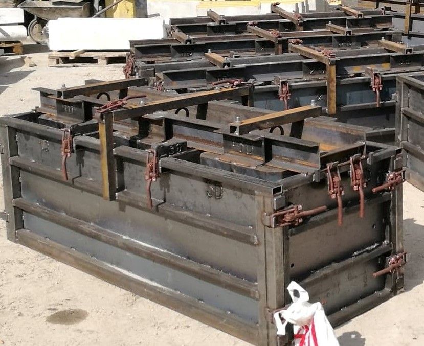 Formy  do szamb, grobowców, kolumbariów, kanałów samochodowych itp.