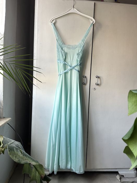 Нічна сорочка,  сукня, плаття  з мереживом