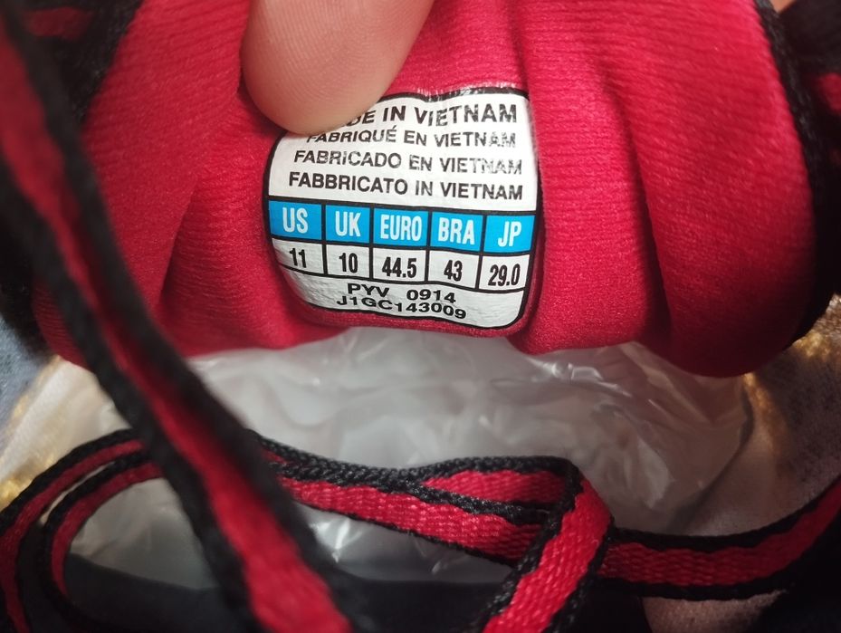 Мужские беговые кроссовки Mizuno Wave Sayonara 2 44.5 размер