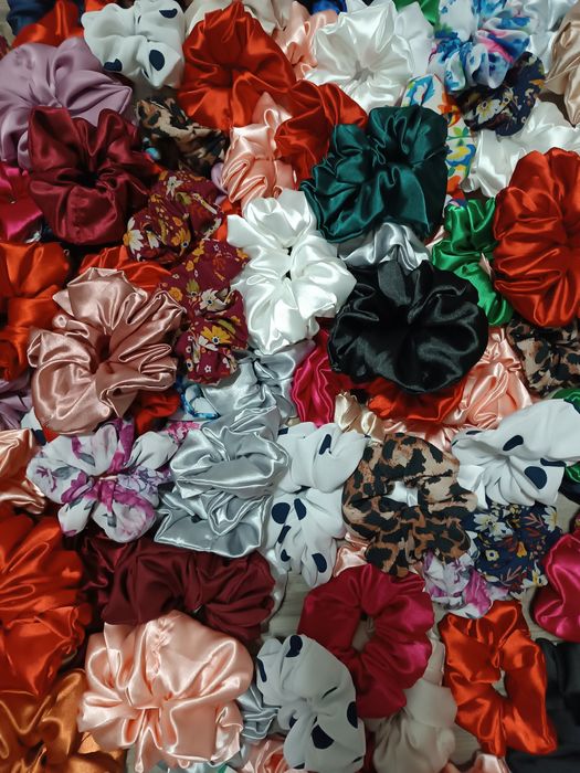 Ręcznie szyte gumki do włosów rozmiar M