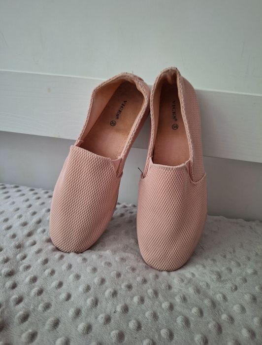 Vices wsuwane tenisowki slip on r. 36