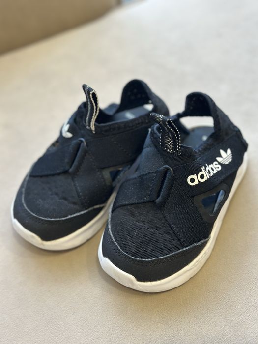 Босоніжки adidas 25 розмір