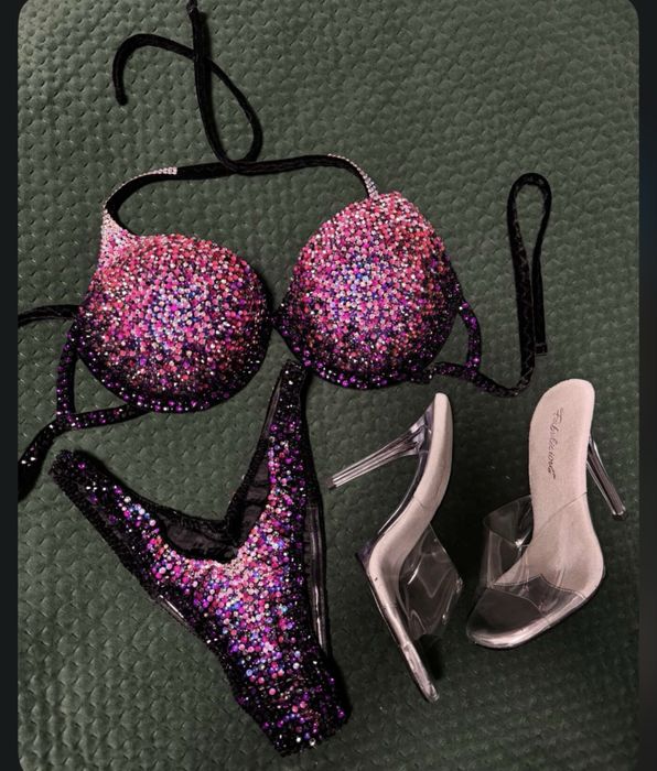 Купальник для фитнесс бикини состояние идеальное