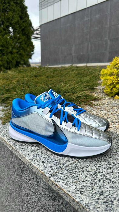 超レア新品未使用タグ付‼️NIKE FREAK 5 SE (GS) nike zoom freak 5 - купити чоловічі кросівки - Ціна на OLX.ua