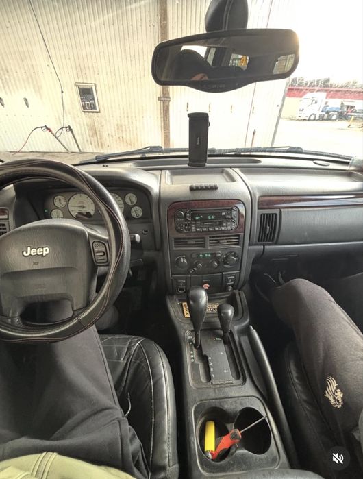 JEEEP Grand Cherokee