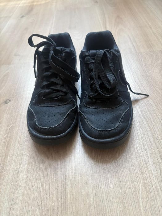 Buty damskie/uniwersalne /NIKE