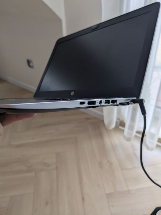 HP ElieBook 850 G3 ze stacja dokującą