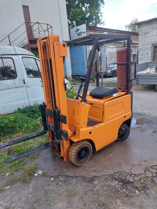 Продам погрузчик Ереванский