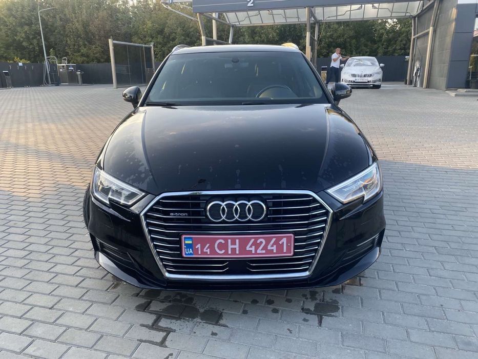 Audi A3 etron 2018р плагін гибрид sportback