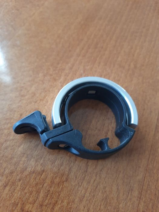 dzwonek rowerowy KNOG oi large 31,8 mm 1025d4