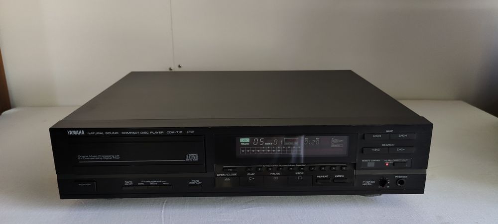 Odtwarzacz CD Yamaha CDX 710