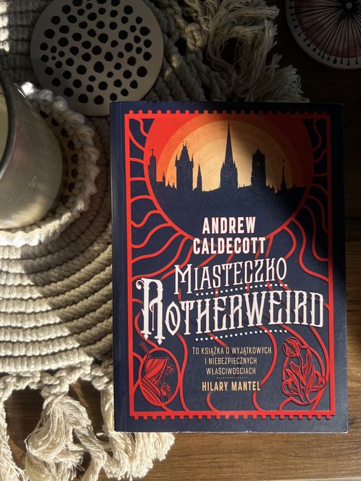 Miasteczko Rotherweird i Powrót Wyntera