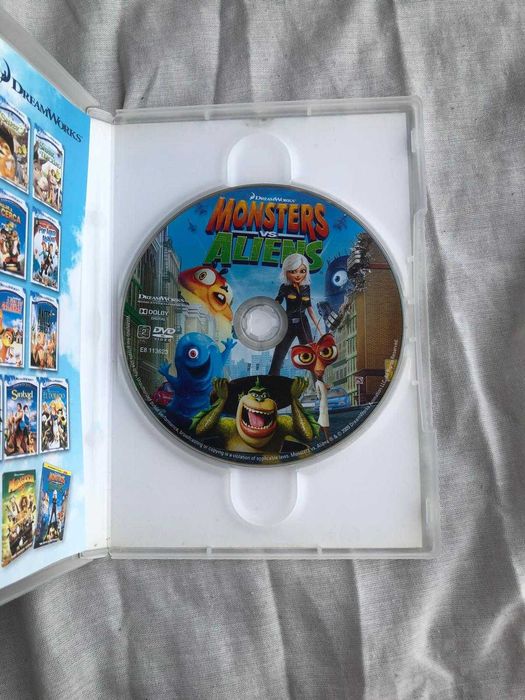 Monstros VS Aliens
