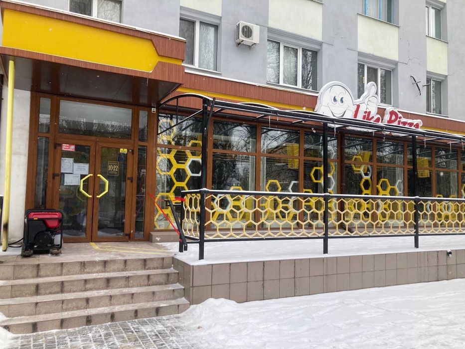 Оренда приміщення, червона лінія.