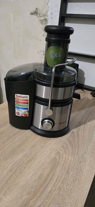 Соковыжималка мощная