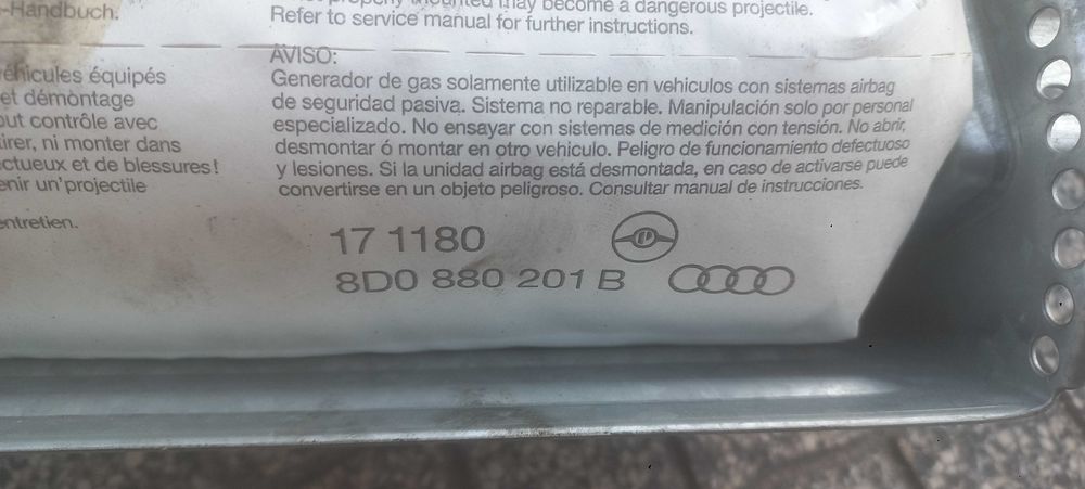 Airbag Tablier Audi A4 B5 8D Original 8D0880201B e 8D0880201J
