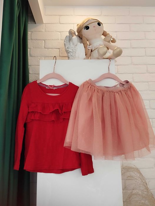 Bluzka czerwona hm spódnica tiulowa hm r 116/122