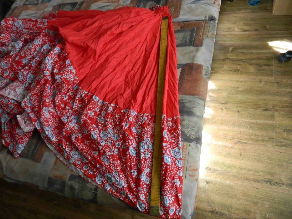 Концертное платье (платье для выступления)