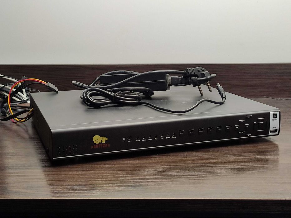 AHD відеореєстратор реєстратор регистратор TVT