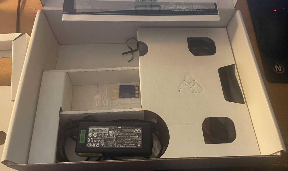 Portátil moover Tsunami T10 - Inclui bolsa (Ler descrição)