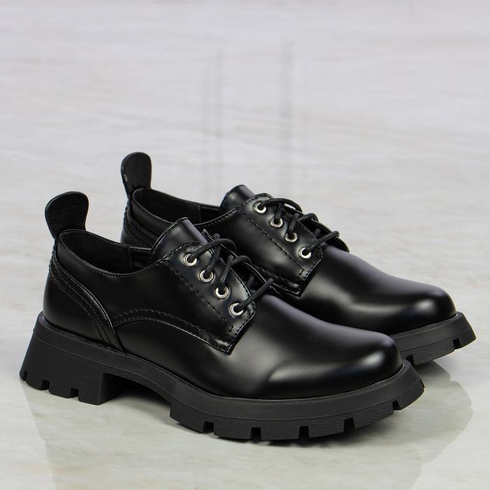 Nowe Półbuciki damskie r38