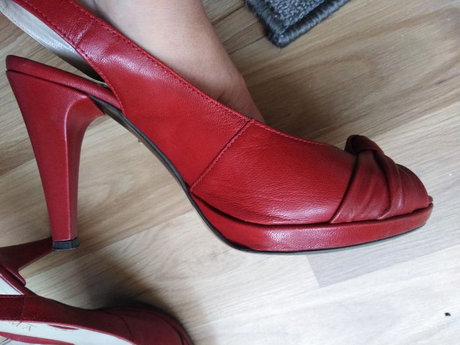 Szpilki skórzane 38,5 Ryłko