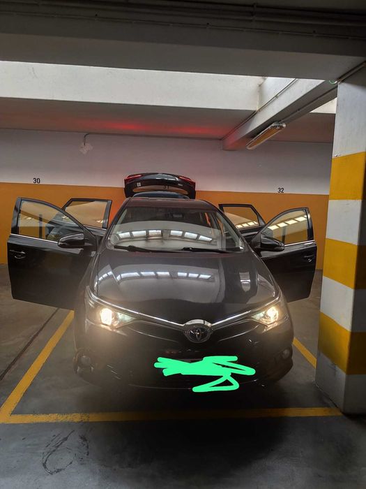 Toyota Auris 1.8 HSD ACTIVE — photo 5