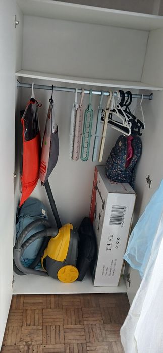 Vendo roupeiro branco