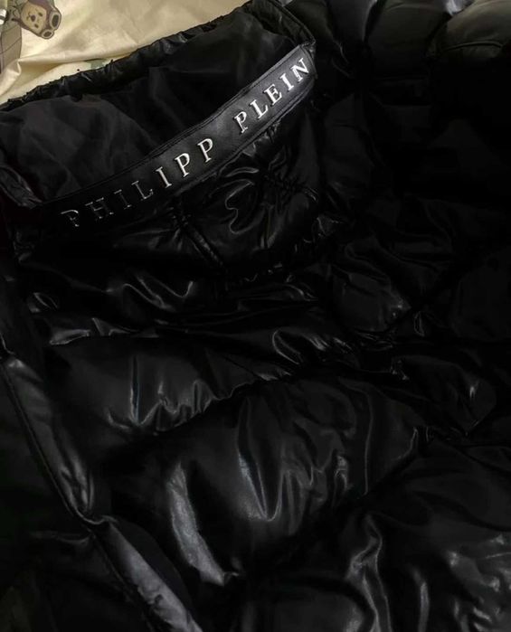 Продам куртку Philipp Plein