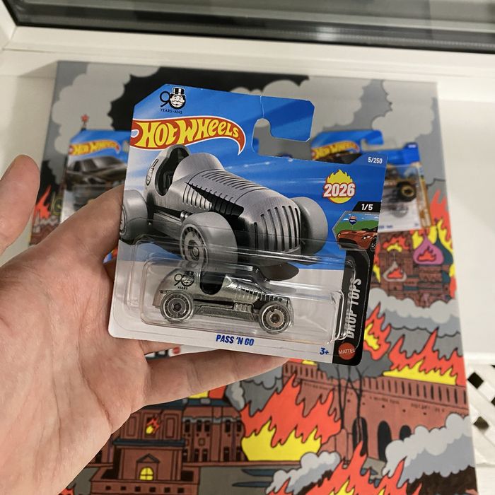 Колекційні машинки HOT WHEELS
