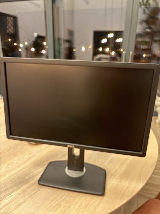 Monitor Dell 24” Full HD – sprawny, DisplayPort / DVI