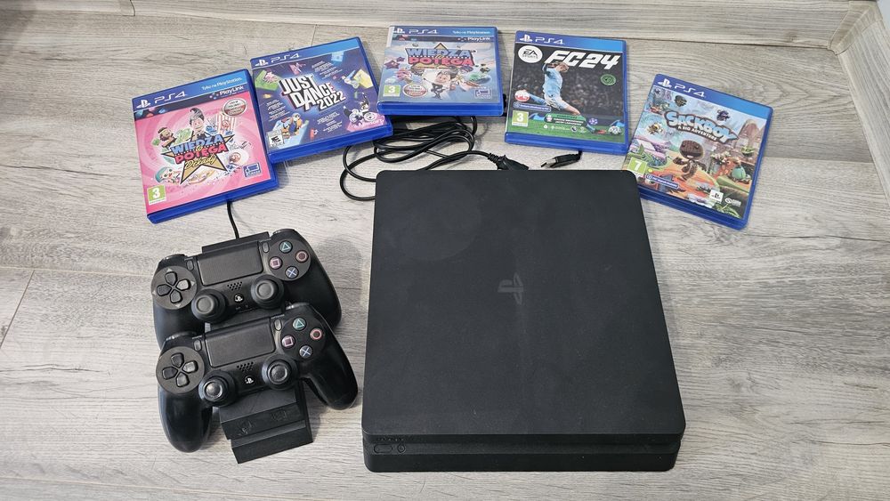 PlayStation 4 Slim, PS4 Slim, 2 pady, ładowarka, gry, 512 GB
