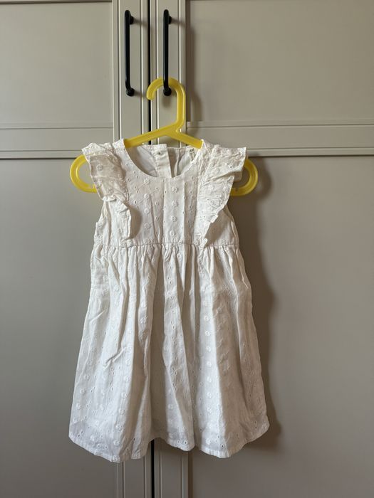 Biała sukienka koronkowa h&m hm